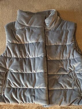 Avia Gray Quilted Corduroy Vest & SoftSculpt Undershirt Set